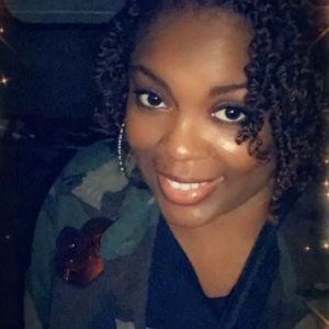 Meet your Posher, Dione